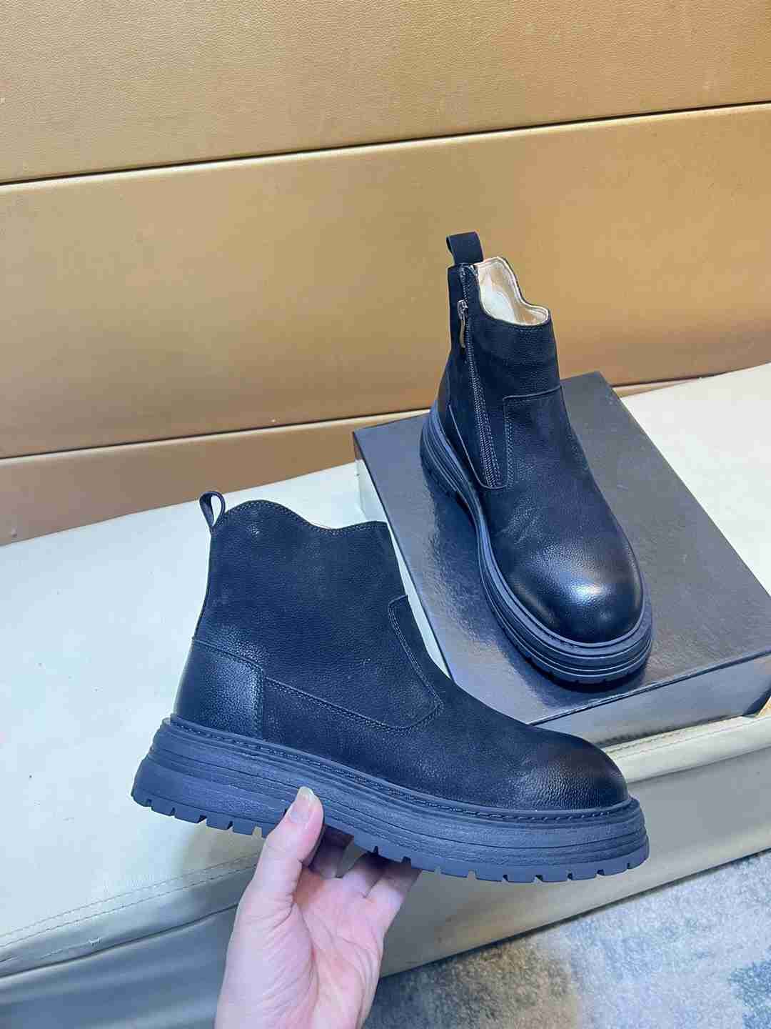 UGG Men’s Leather Sneakers Colorway 3 1031360-3