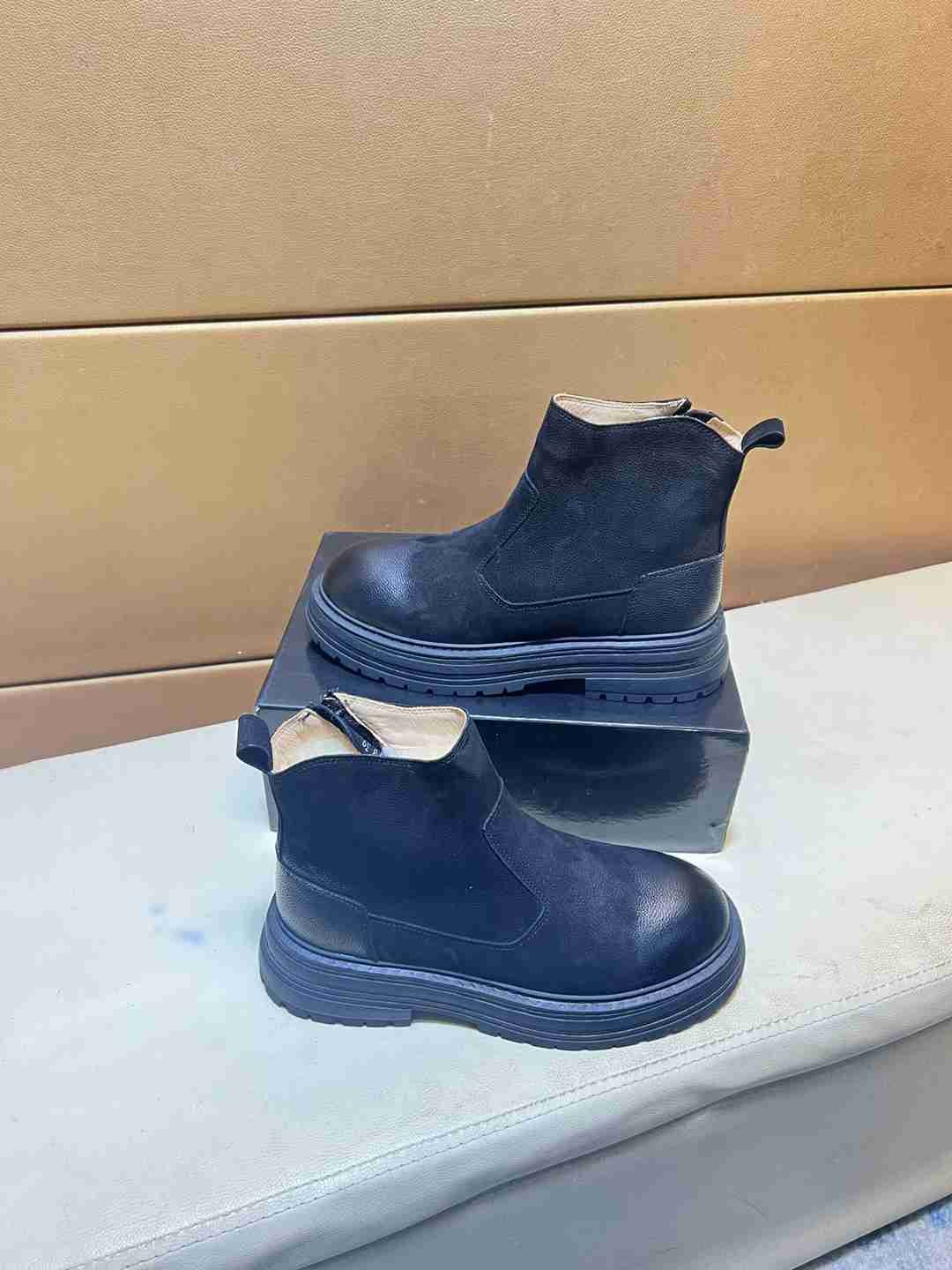 UGG Men’s Leather Sneakers Colorway 3 1031360-3