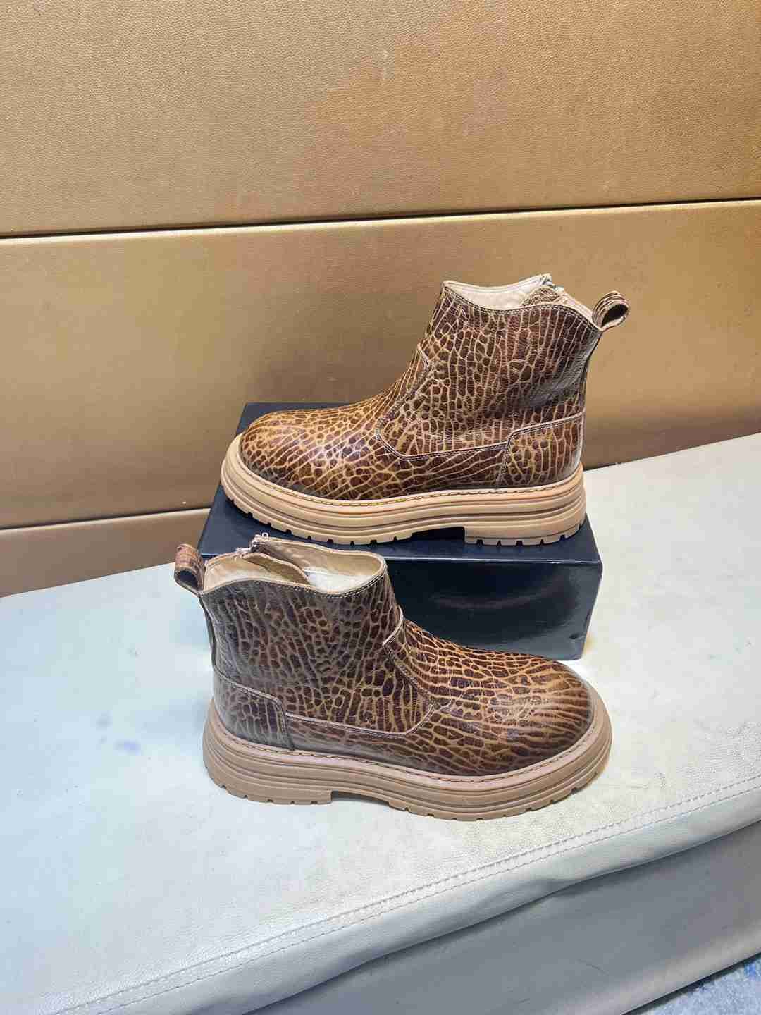 UGG Men’s Leather Sneakers Colorway 1 1031360-1