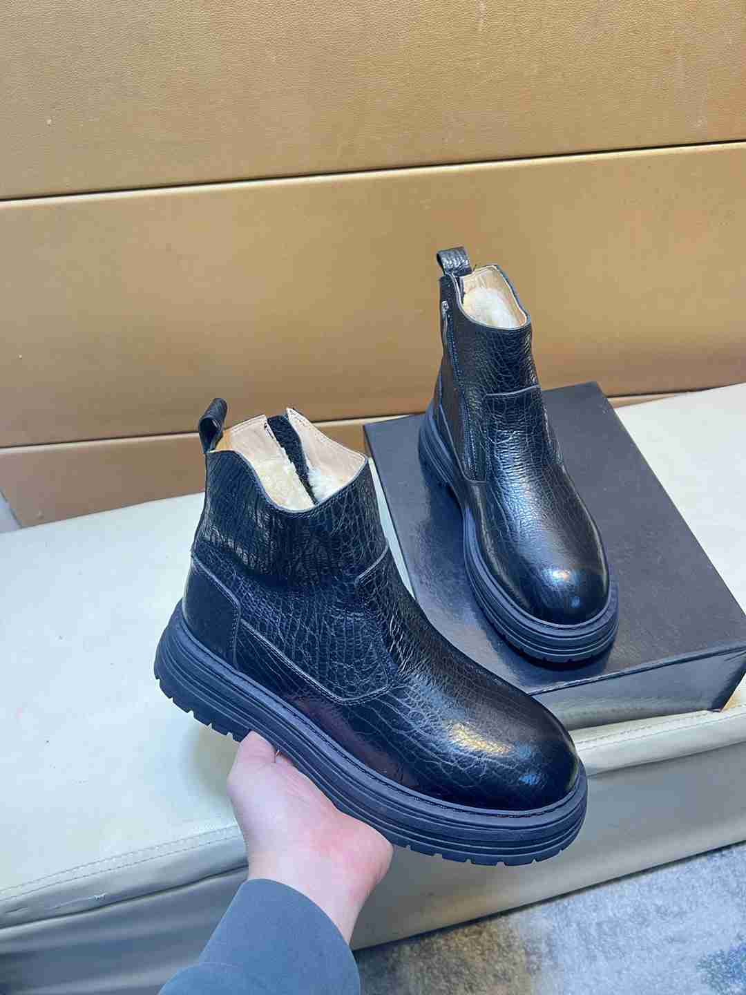 UGG Men's Leather Sneakers 1031360