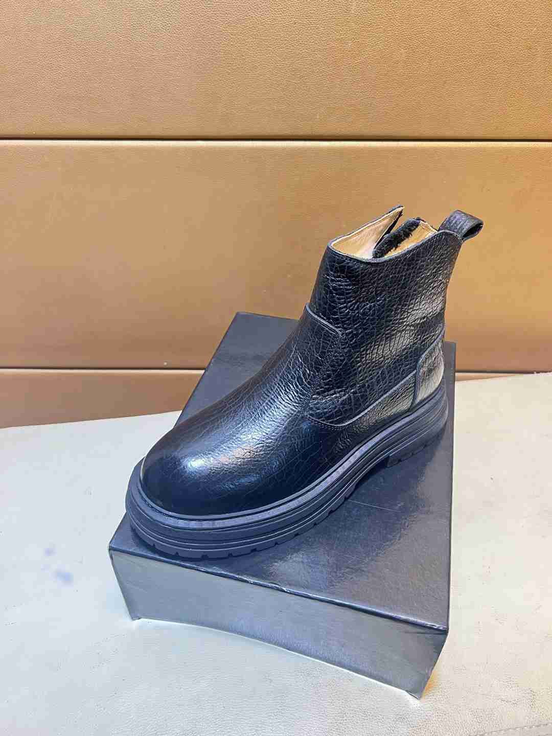 UGG Men’s Leather Sneakers 1031360