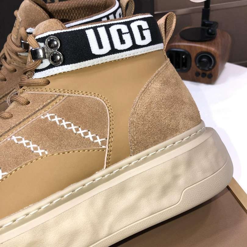 UGG Men’s Leather Boots Colorway 18 1725340-18