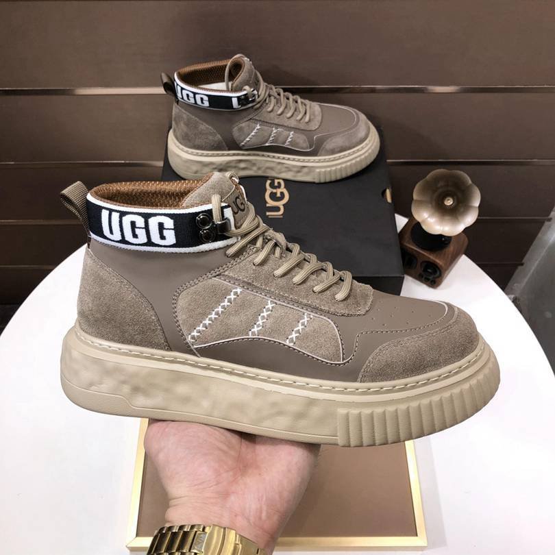UGG Men’s Leather Boots Colorway 17 1725340-17