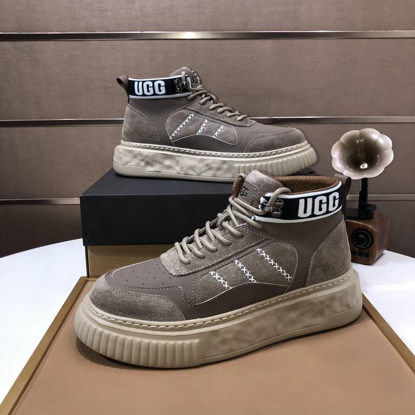 UGG Men’s Leather Boots Colorway 17 1725340-17