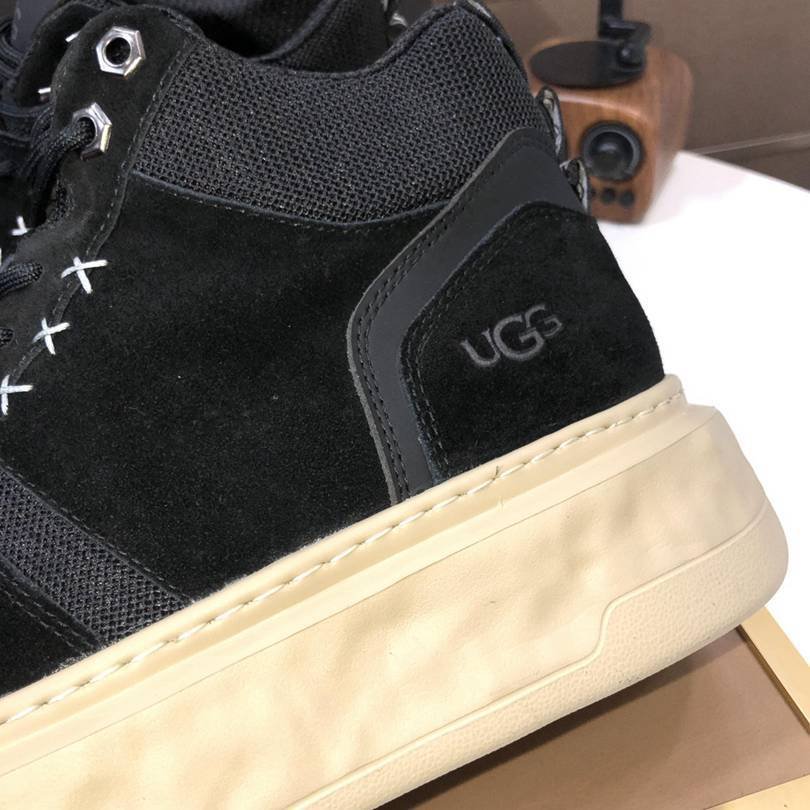 UGG Men’s Leather Boots Colorway 14 1725340-14