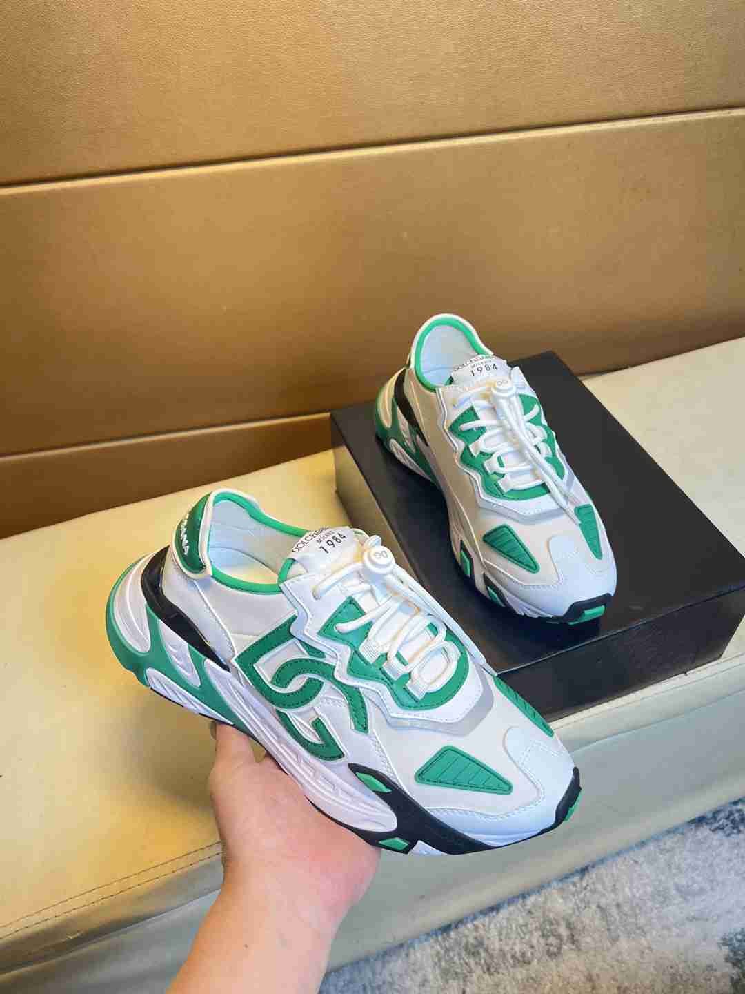 Dolce & Gabbana Men's DG HK Sneakers Colorway 5 1031280-5