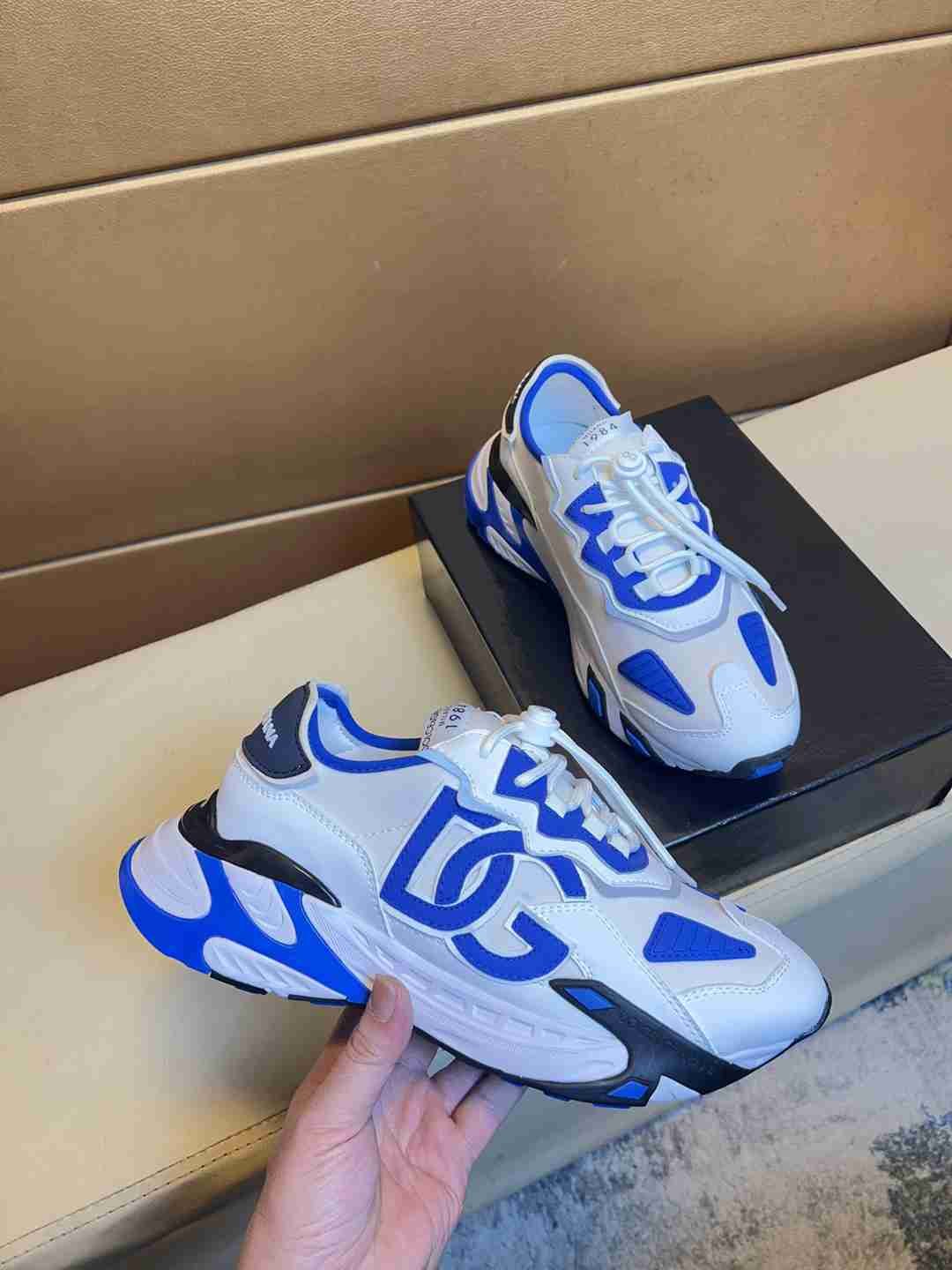 Dolce & Gabbana Men's DG HK Sneakers Colorway 2 1031280-2