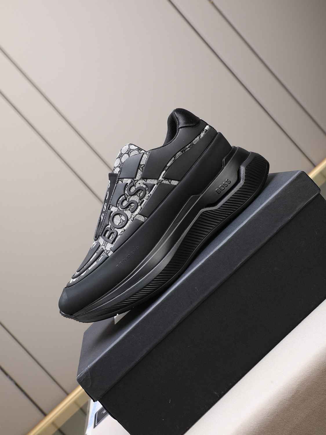 Boss Men’s Leather Sneakers Colorway 8 1308260-8
