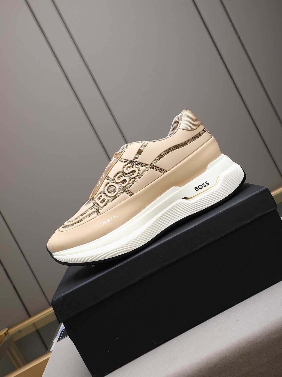 Boss Men’s Leather Sneakers Colorway 7 1308260-7