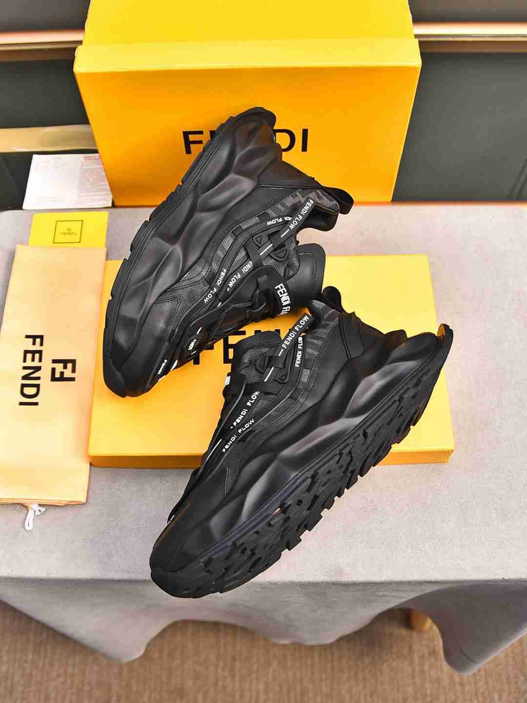 Fendi FD Fend Sneakers Colorway 1 1308310-1