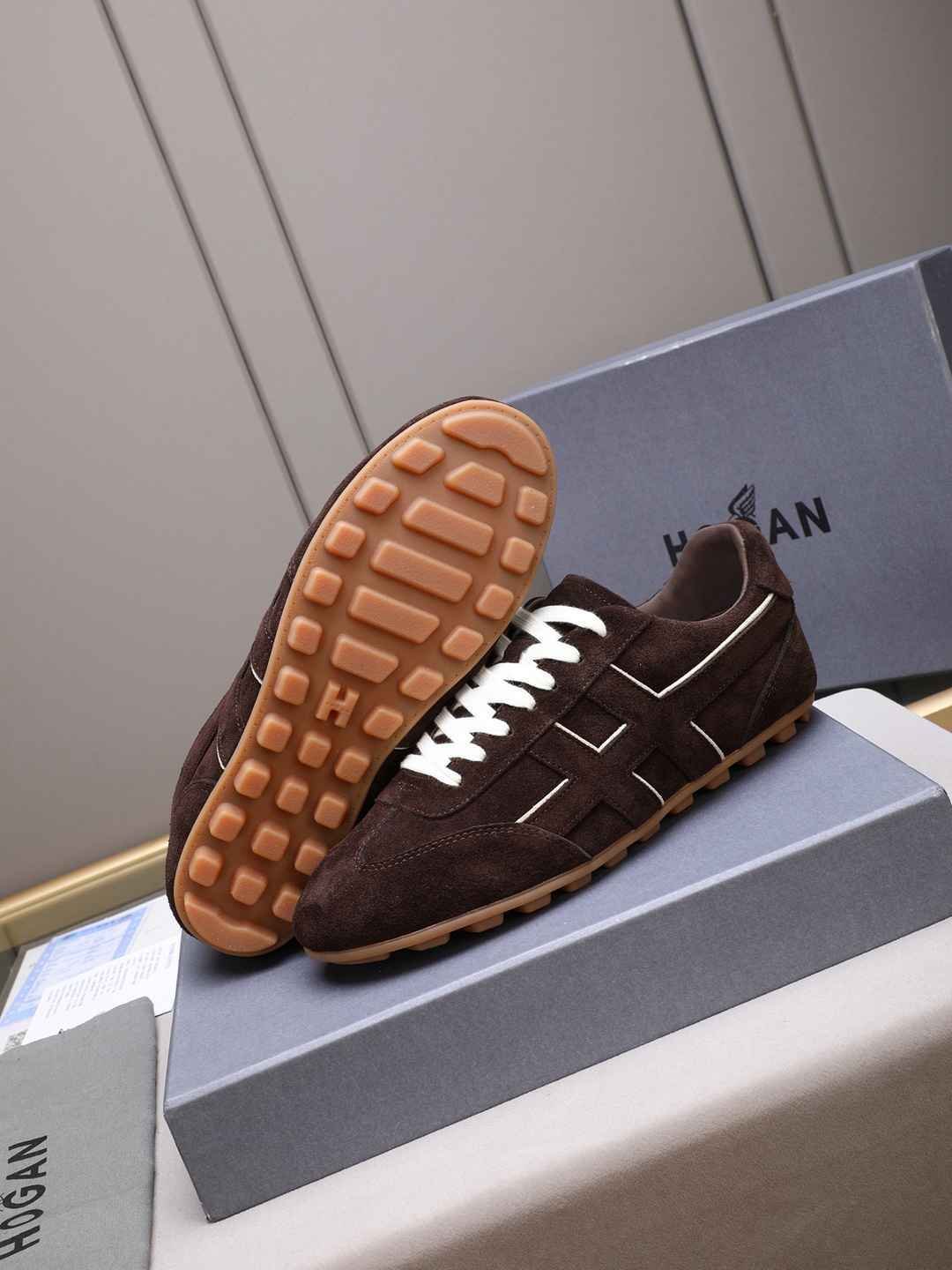 Hogan Calfskin leather Sneakers Colorway 8 1308350-8