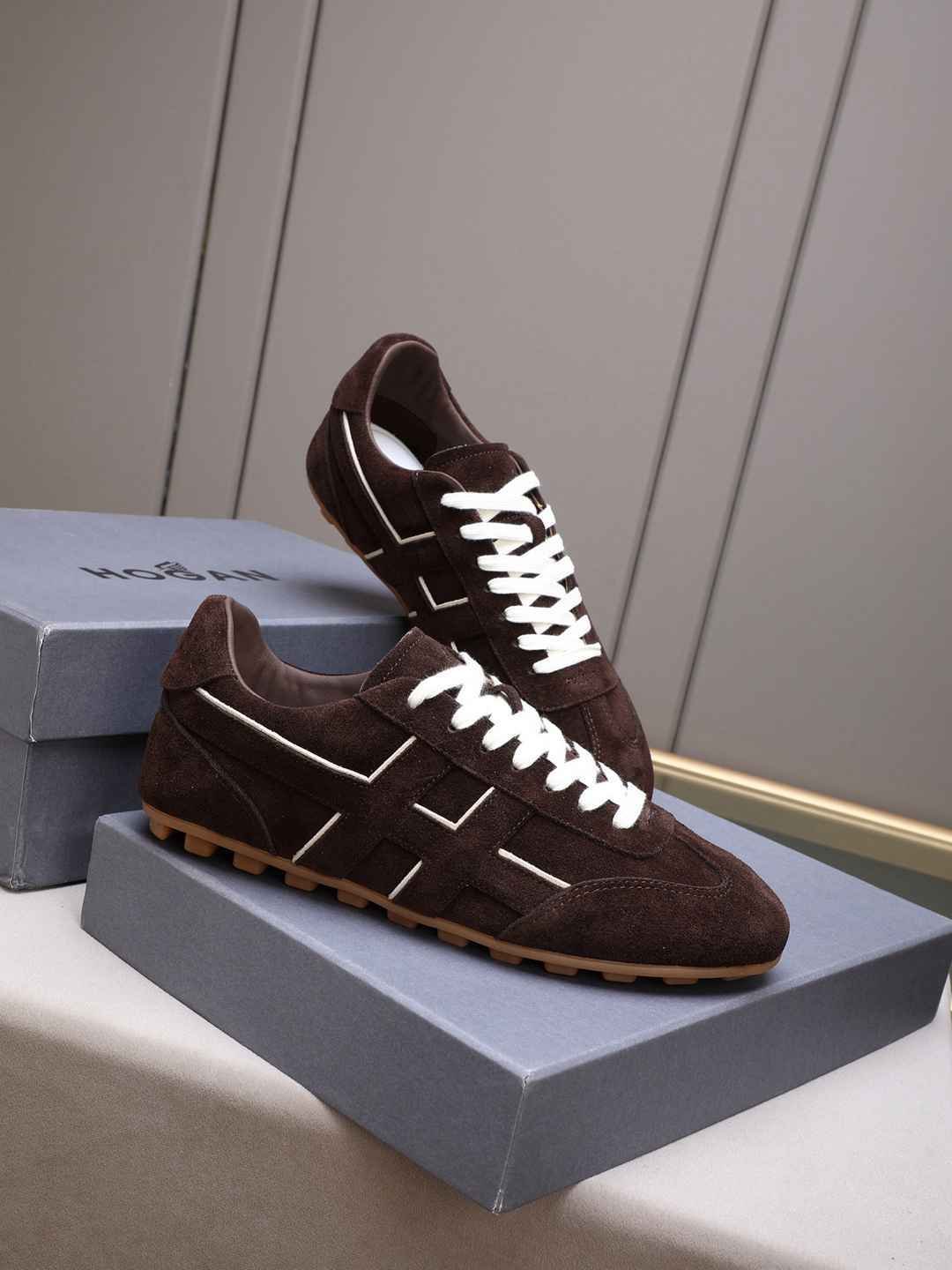 Hogan Calfskin leather Sneakers Colorway 8 1308350-8