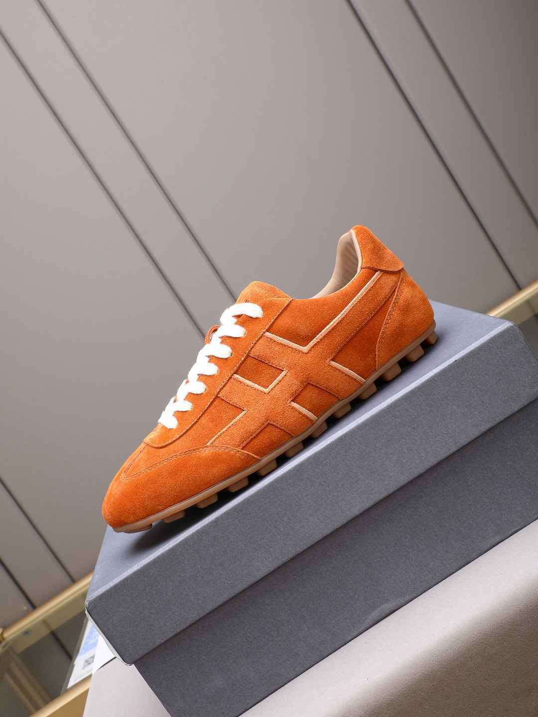 Hogan Calfskin leather Sneakers Colorway 7 1308350-7