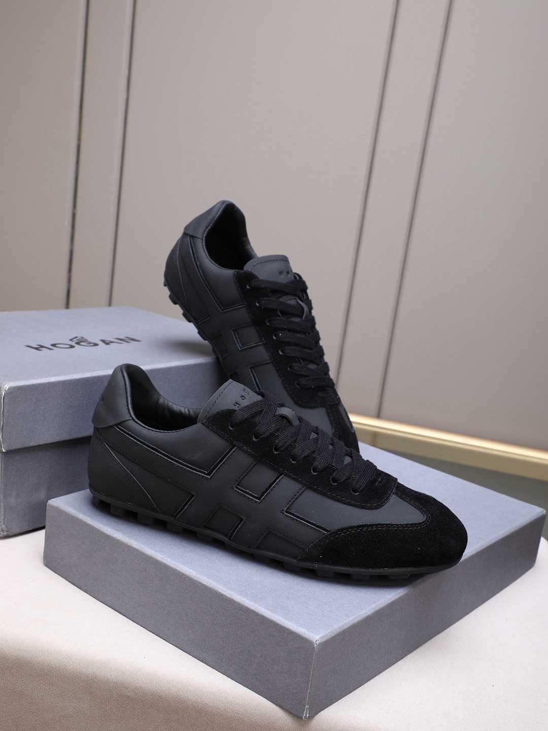 Hogan Calfskin leather Sneakers Colorway 6 1308350-6