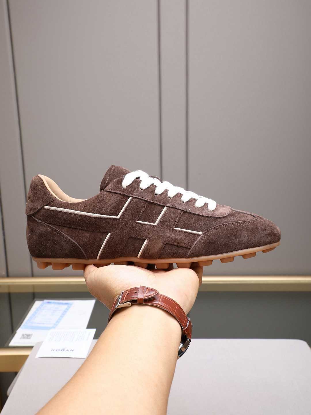 Hogan Calfskin leather Sneakers Colorway 5 1308350-5