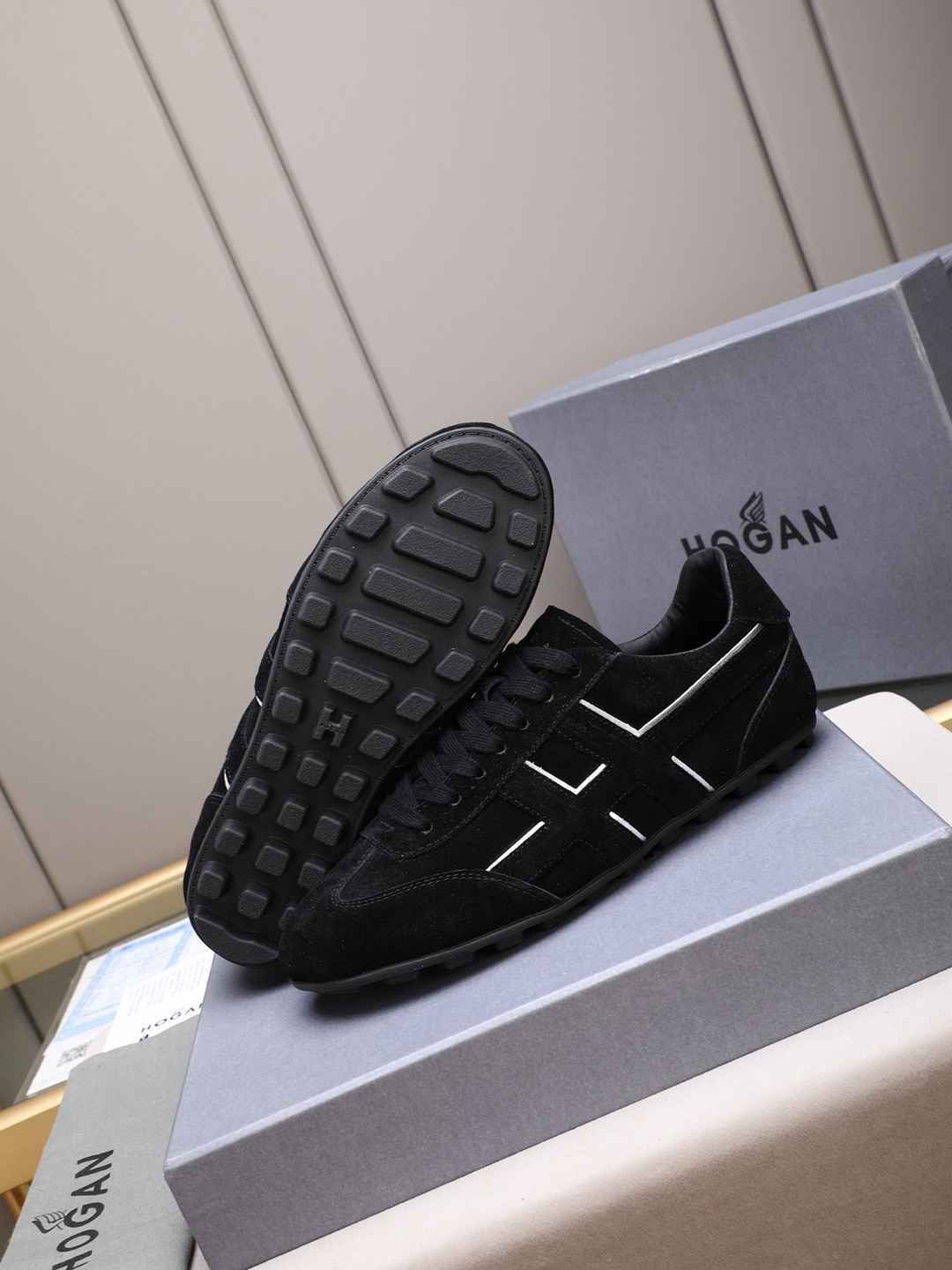 Hogan Calfskin leather Sneakers Colorway 4 1308350-4