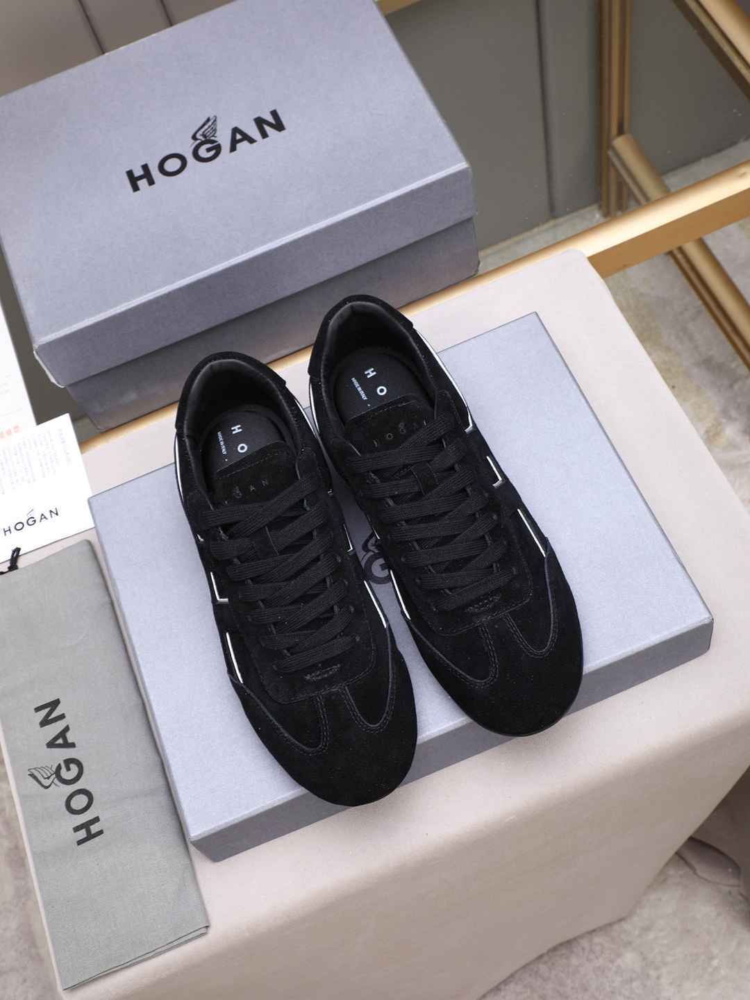 Hogan Calfskin leather Sneakers Colorway 4 1308350-4