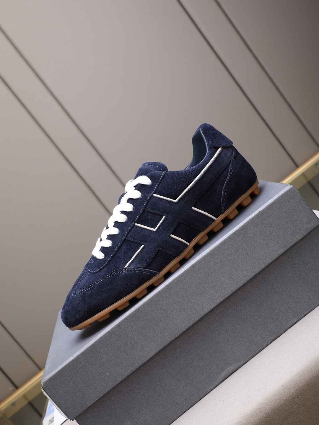 Hogan Calfskin leather Sneakers Colorway 3 1308350-3