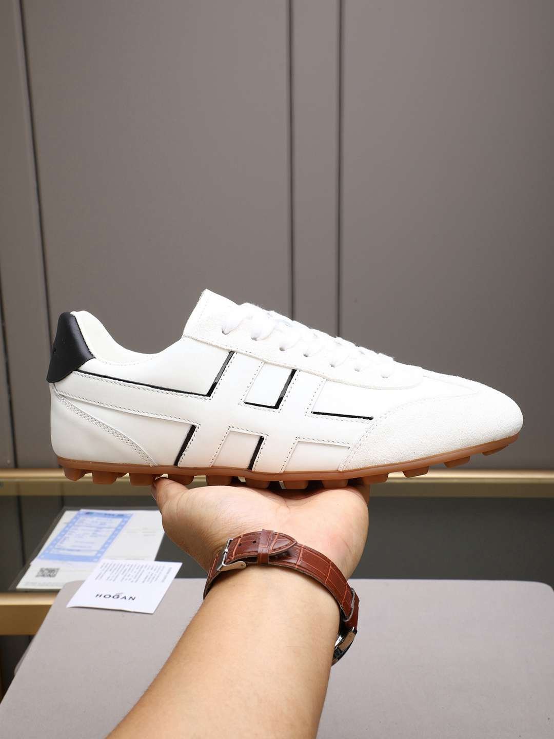 Hogan Calfskin leather Sneakers Colorway 2 1308350-2
