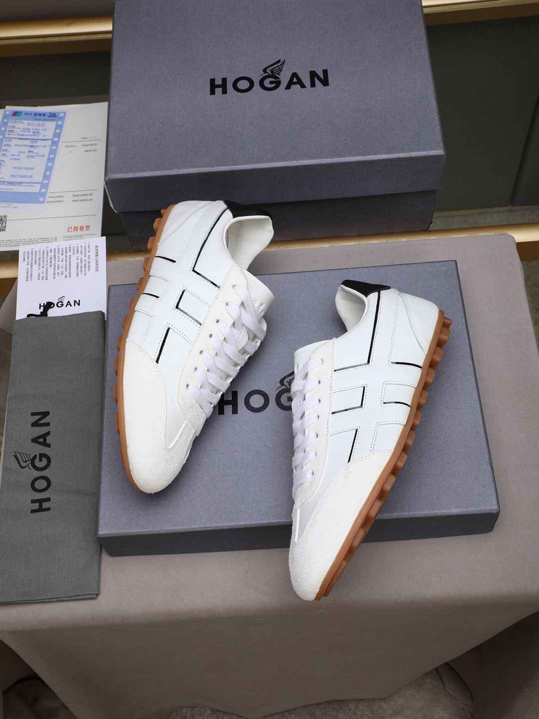 Hogan Calfskin leather Sneakers Colorway 2 1308350-2