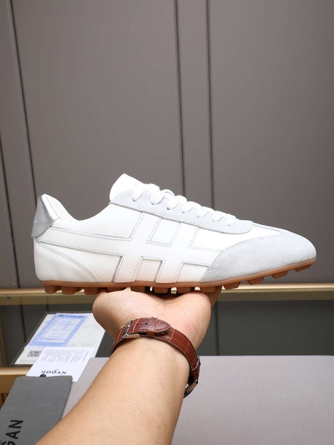 Hogan Calfskin leather Sneakers Colorway 1 1308350-1