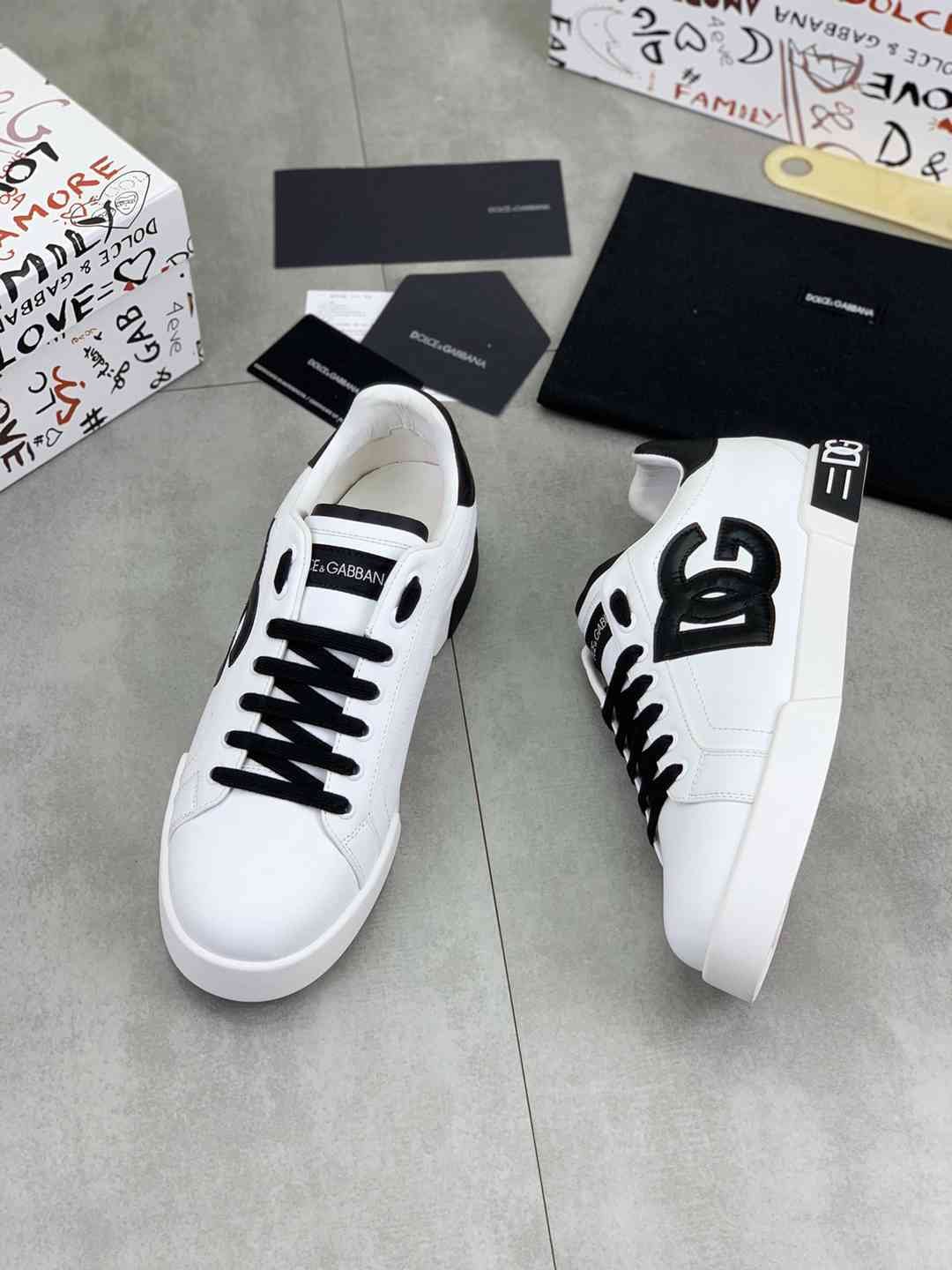 Dolce & Gabbana Men’s DG Driver Sneakers 1081430