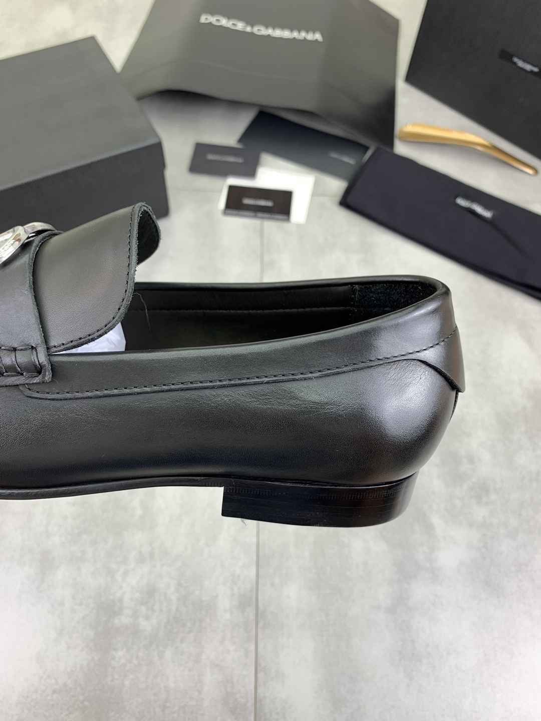 Dolce & Gabbana DG Dress Shoes Colorway 2 1081500-2