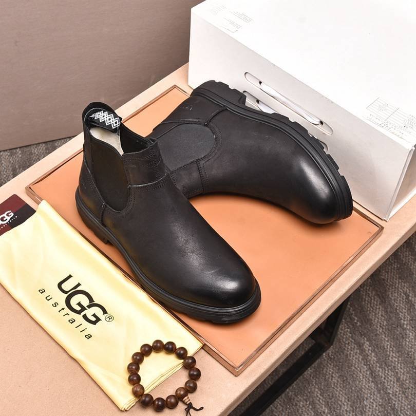 UGG Men’s Leather Boots Colorway 17 1190330-17