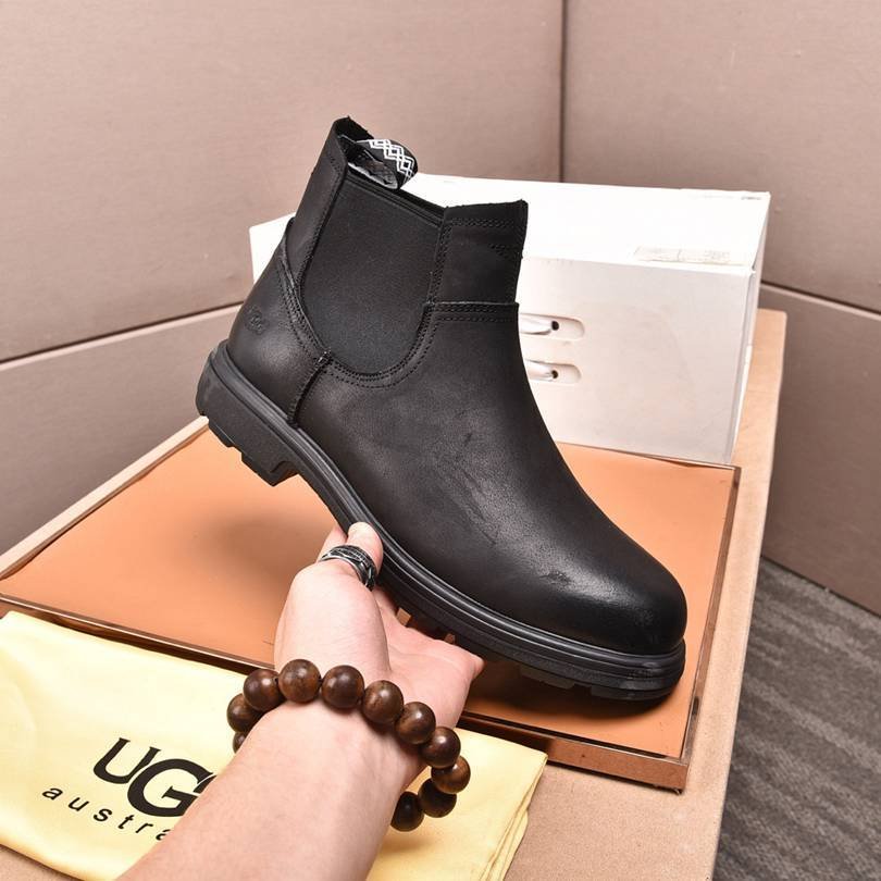 UGG Men’s Leather Boots Colorway 17 1190330-17
