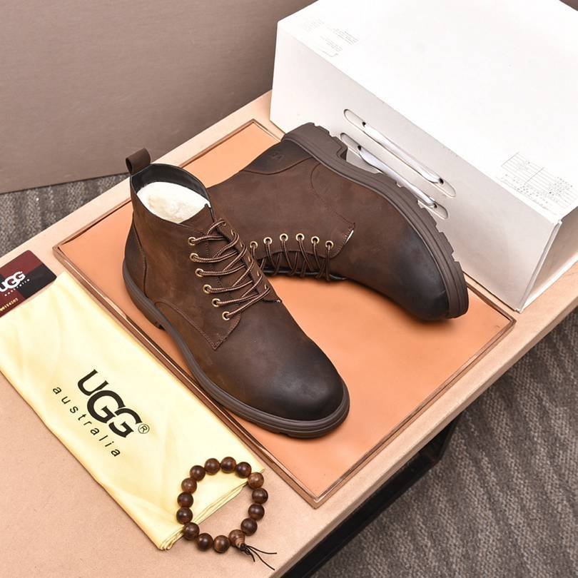 UGG Men’s Leather Boots Colorway 15 1190330-15
