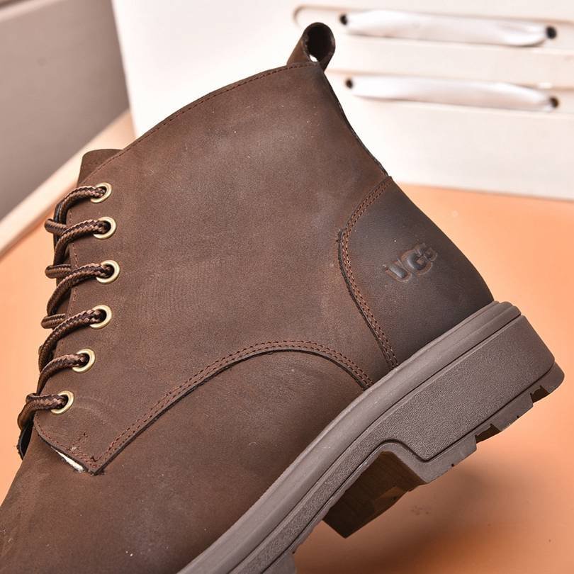 UGG Men’s Leather Boots Colorway 15 1190330-15