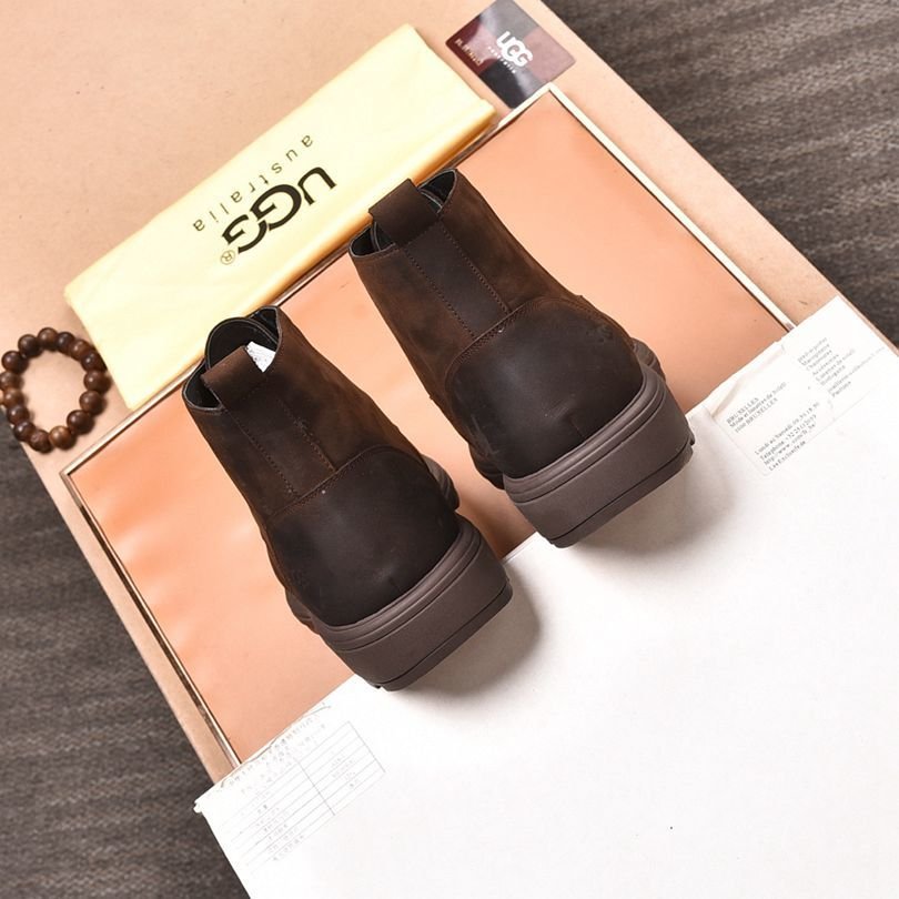 UGG Men’s Leather Boots Colorway 15 1190330-15