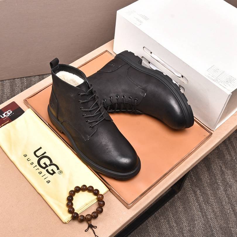 UGG Men’s Leather Boots Colorway 14 1190330-14