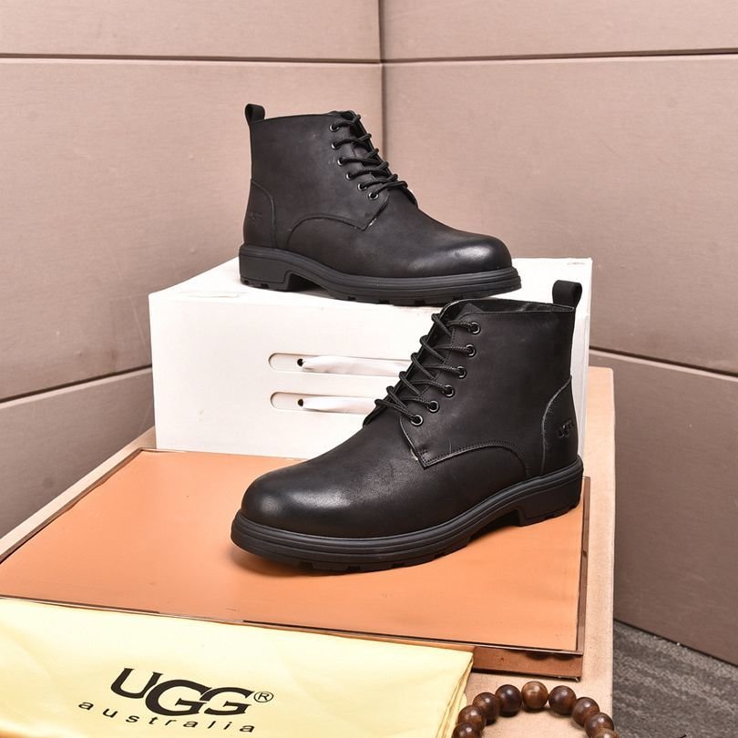 UGG Men’s Leather Boots Colorway 14 1190330-14