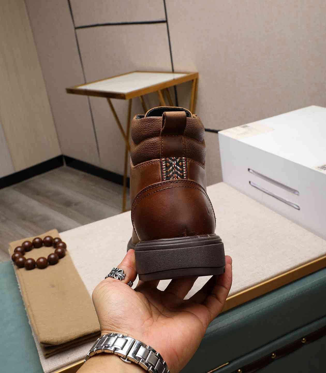 UGG Men’s Leather Boots Colorway 13 1190330-13