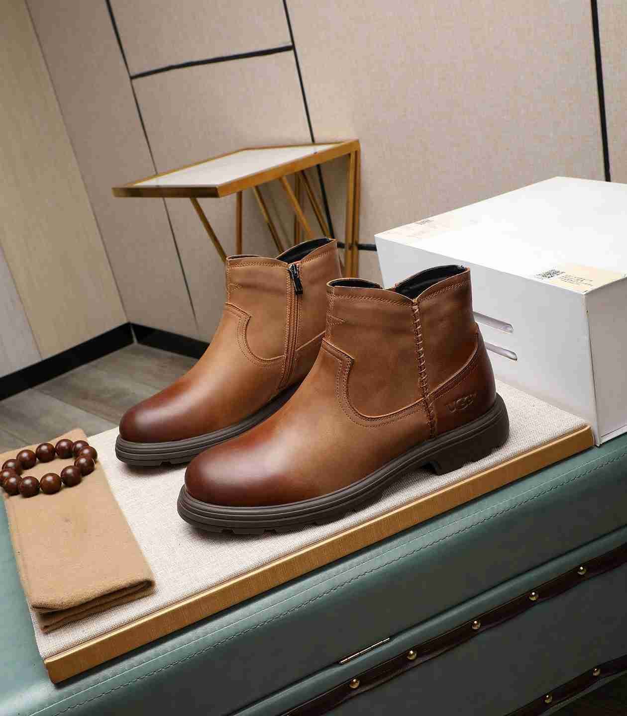 UGG Men's Leather Boots Colorway 6 1190330-6