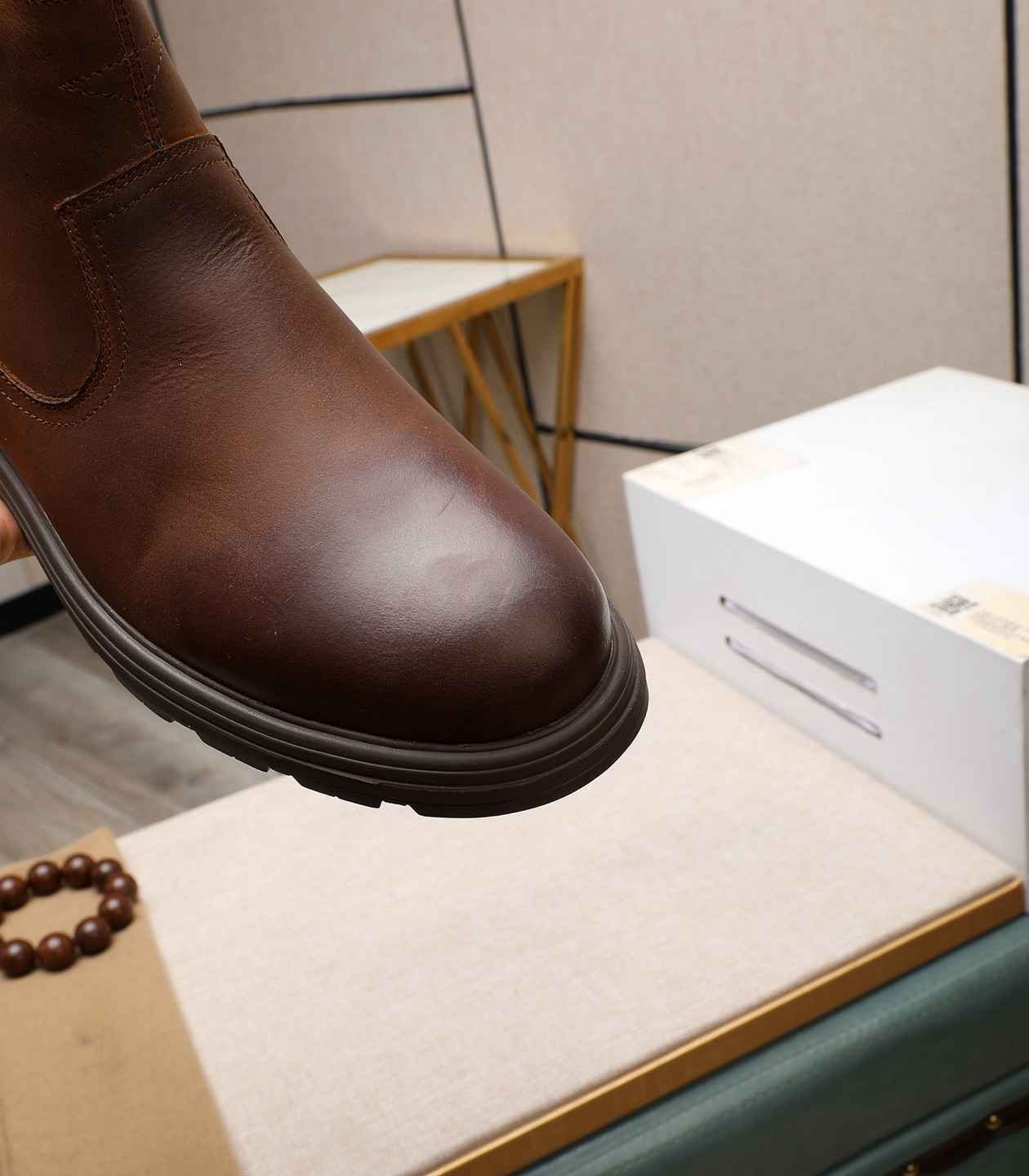 UGG Men’s Leather Boots Colorway 5 1190330-5