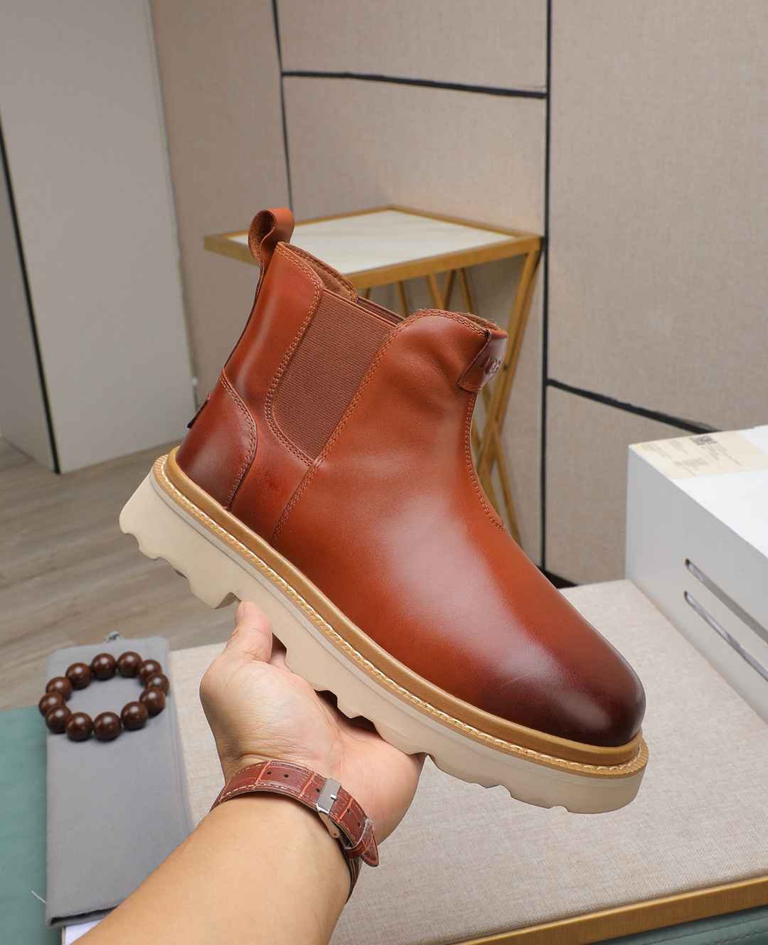 UGG Men’s Leather Boots Colorway 7 1190350-7