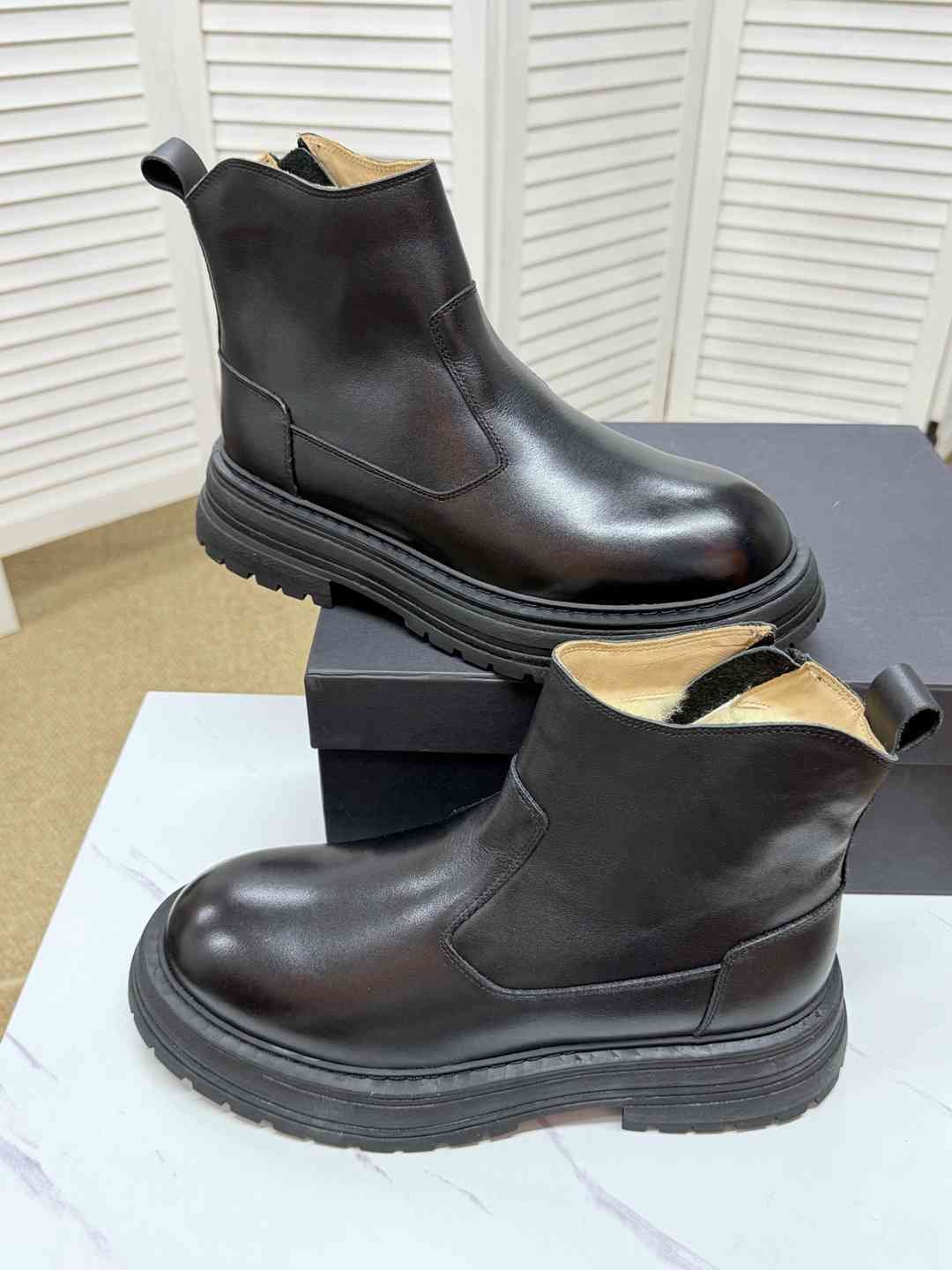 UGG Men’s H2 Boots Colorway 8 1625360-8