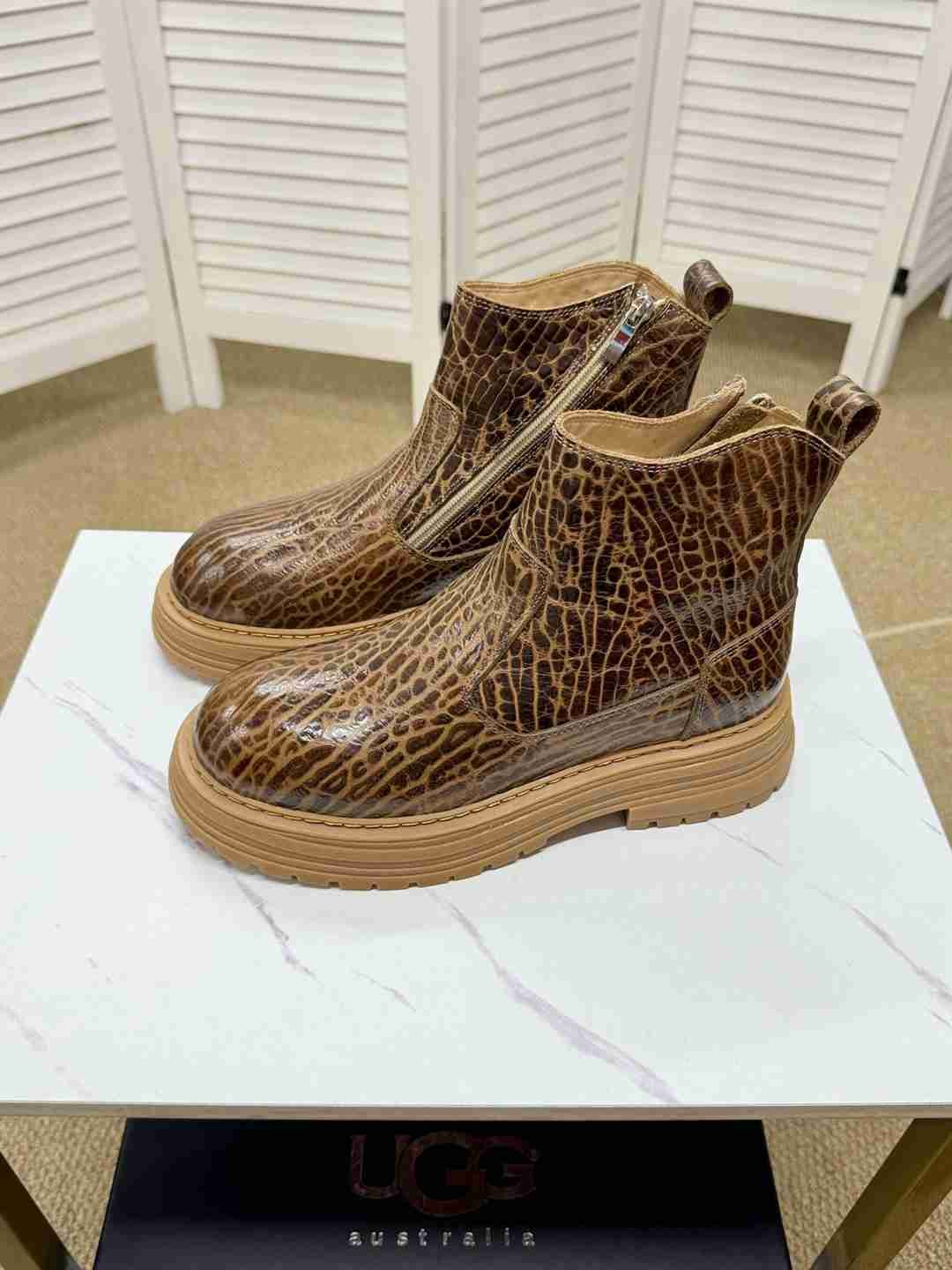 UGG Men's H2 Boots Colorway 5 1625360-5