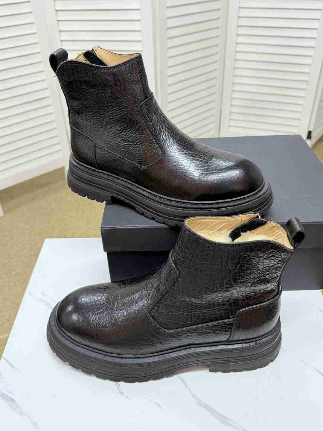 UGG Men’s H2 Boots Colorway 4 1625360-4