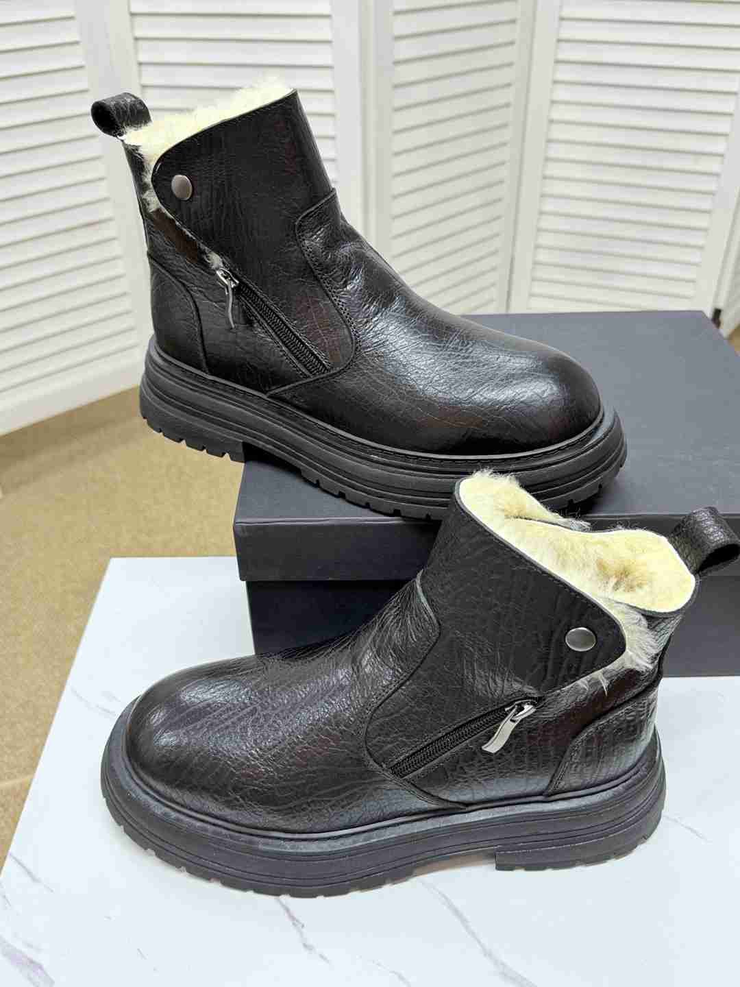 UGG Men’s H2 Boots 1625360