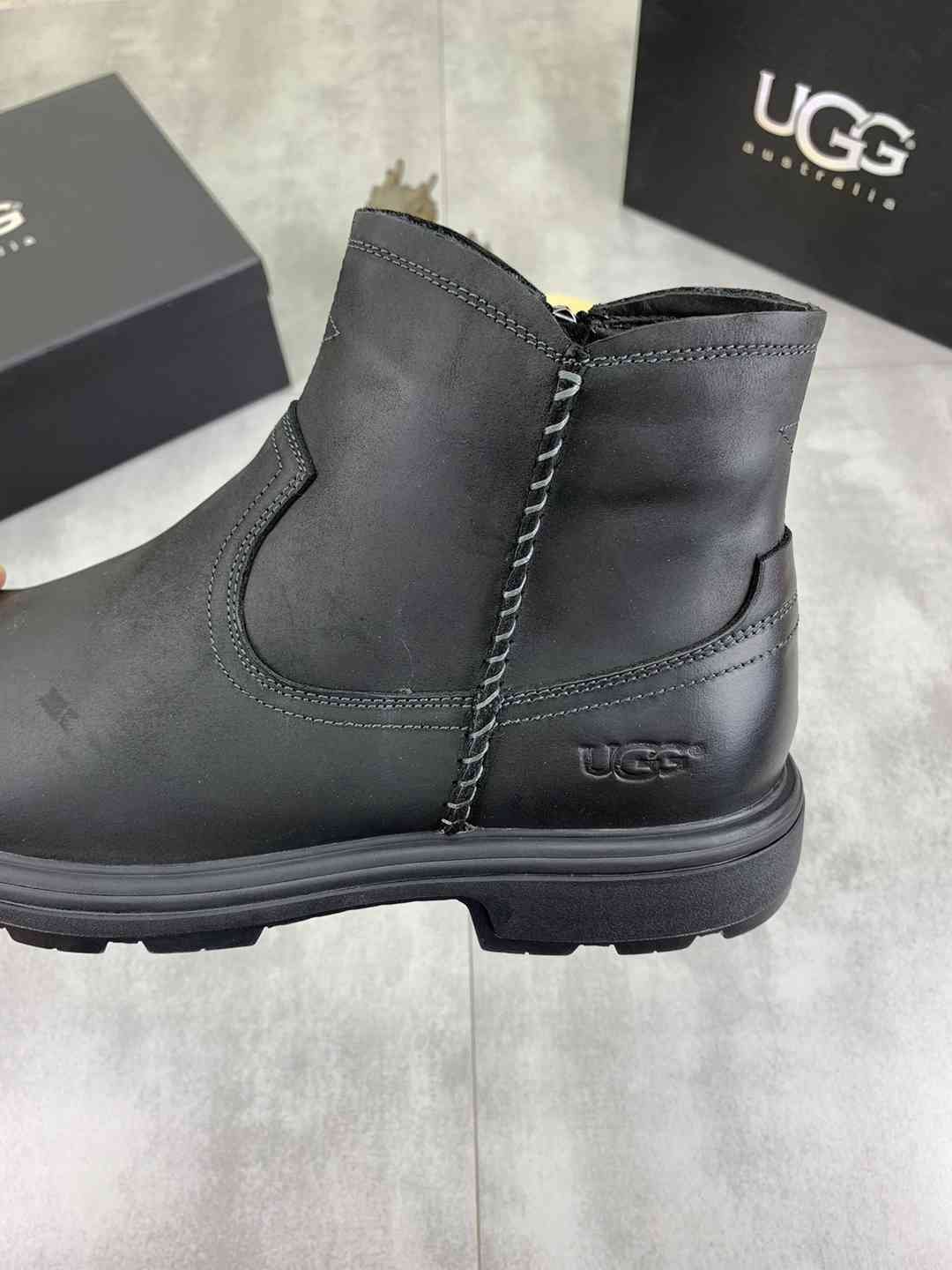 UGG Men’s UGG-5877 Boots Colorway 9 1081340-9