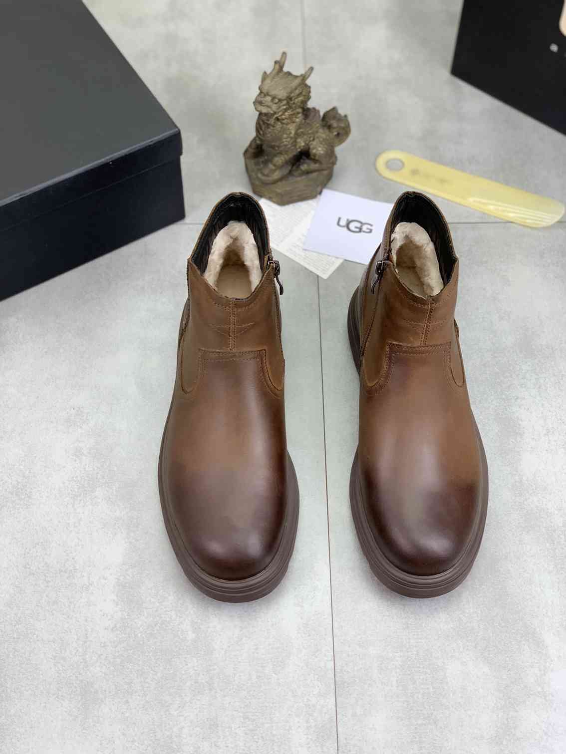 UGG Men’s UGG-5877 Boots Colorway 8 1081340-8