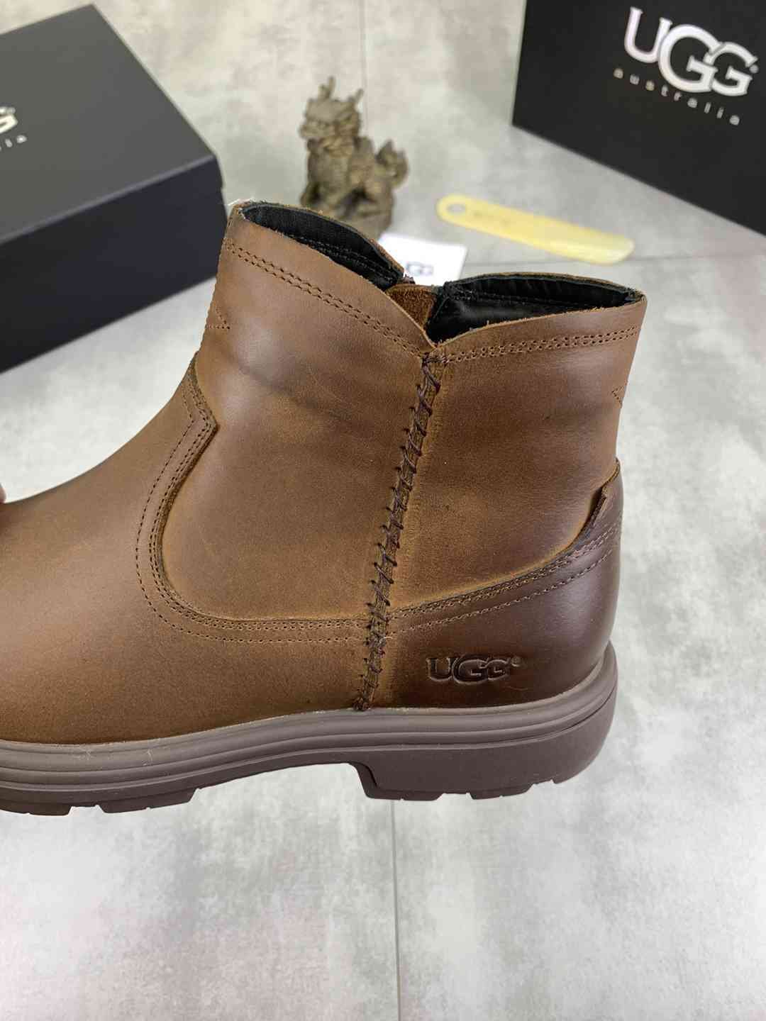 UGG Men’s UGG-5877 Boots Colorway 8 1081340-8