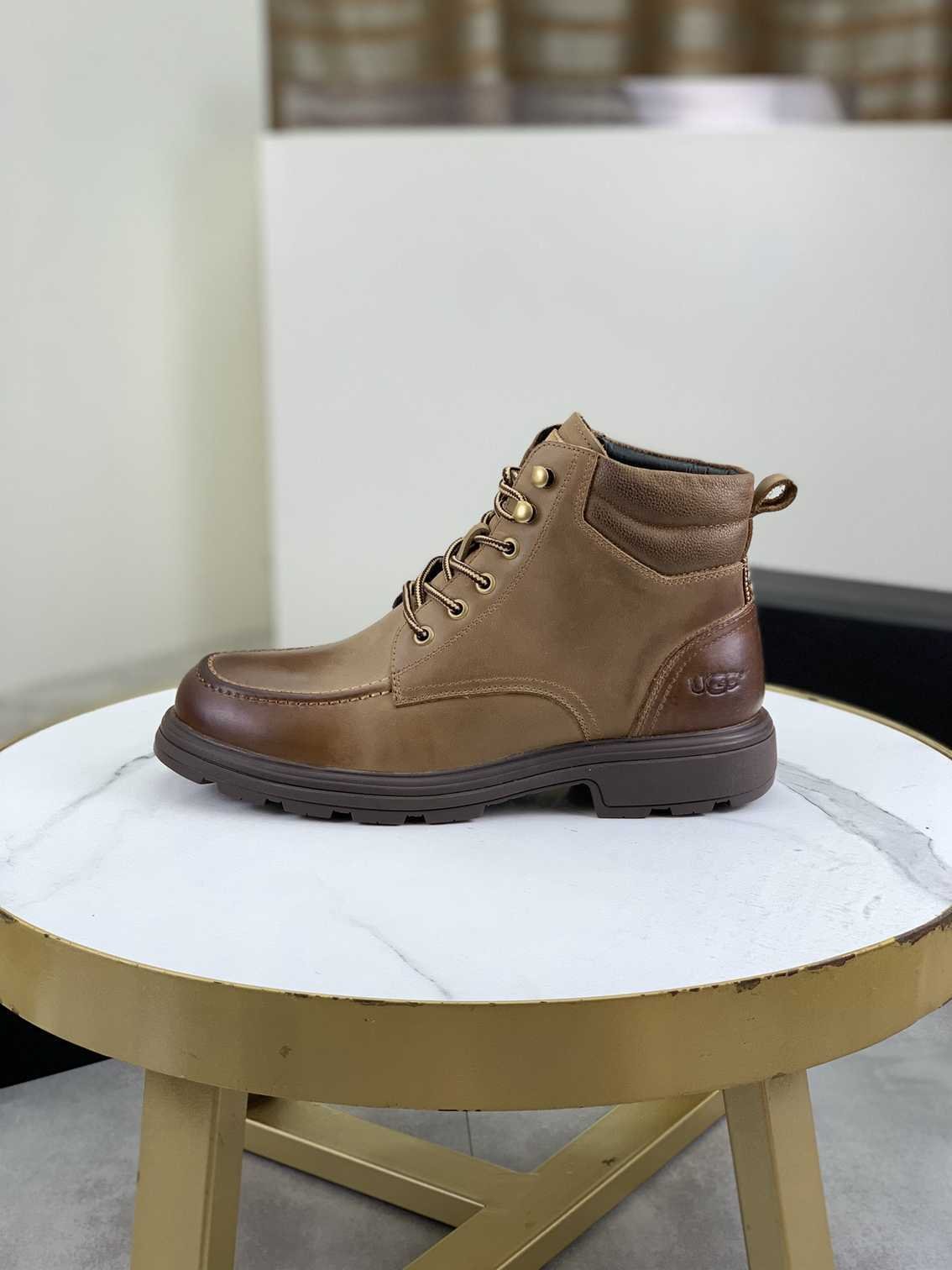 UGG Men's UGG-5877 Boots Colorway 4 1081340-4