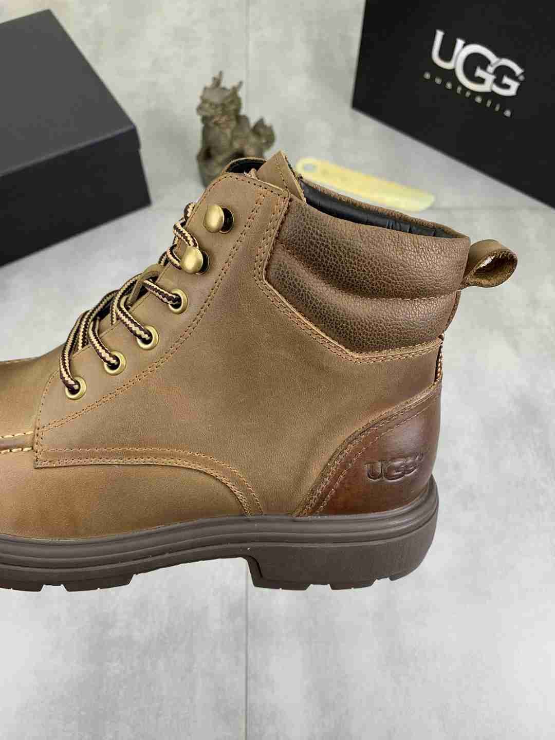 UGG Men’s UGG-5877 Boots Colorway 4 1081340-4
