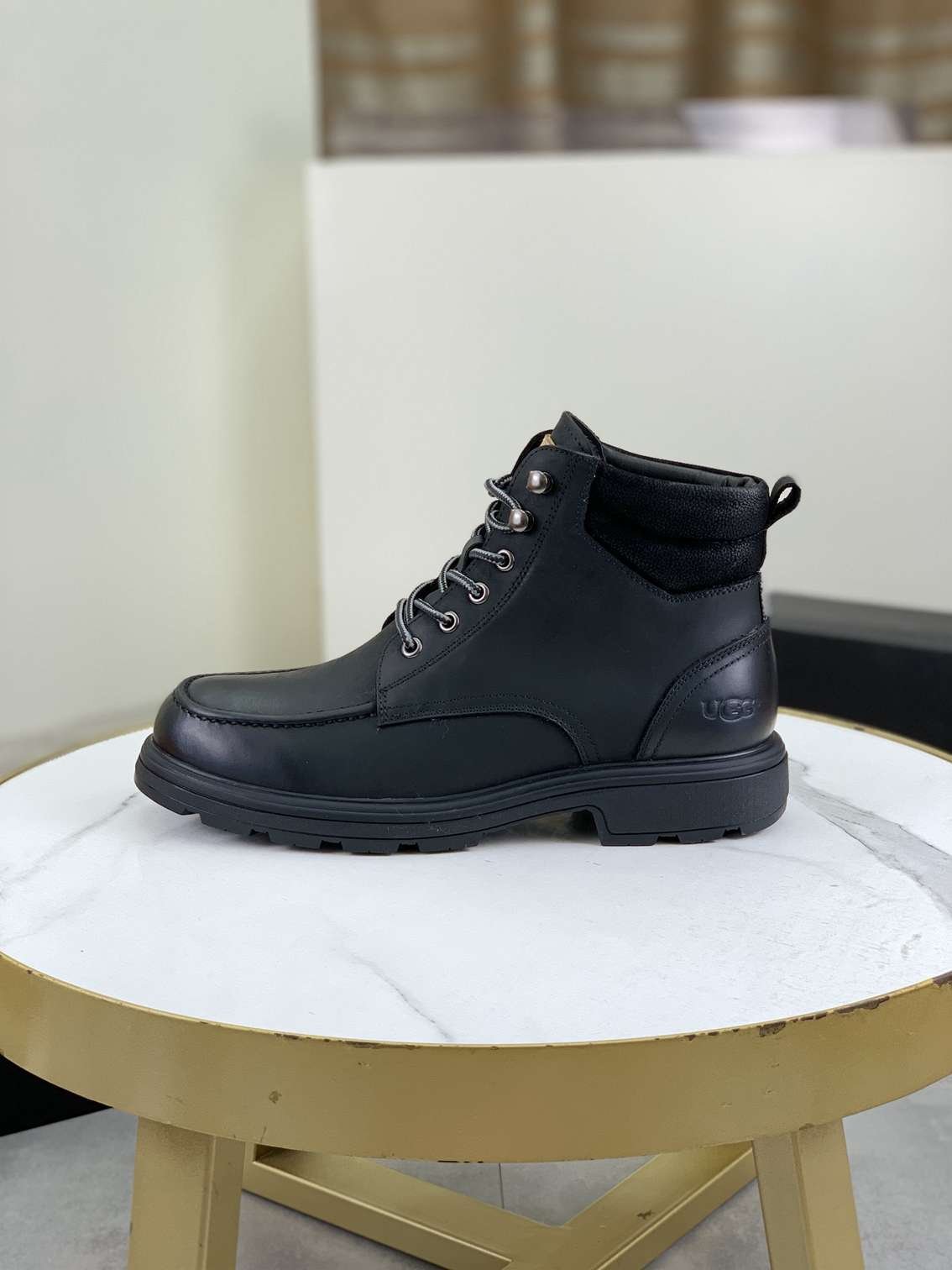 UGG Men's UGG-5877 Boots Colorway 3 1081340-3