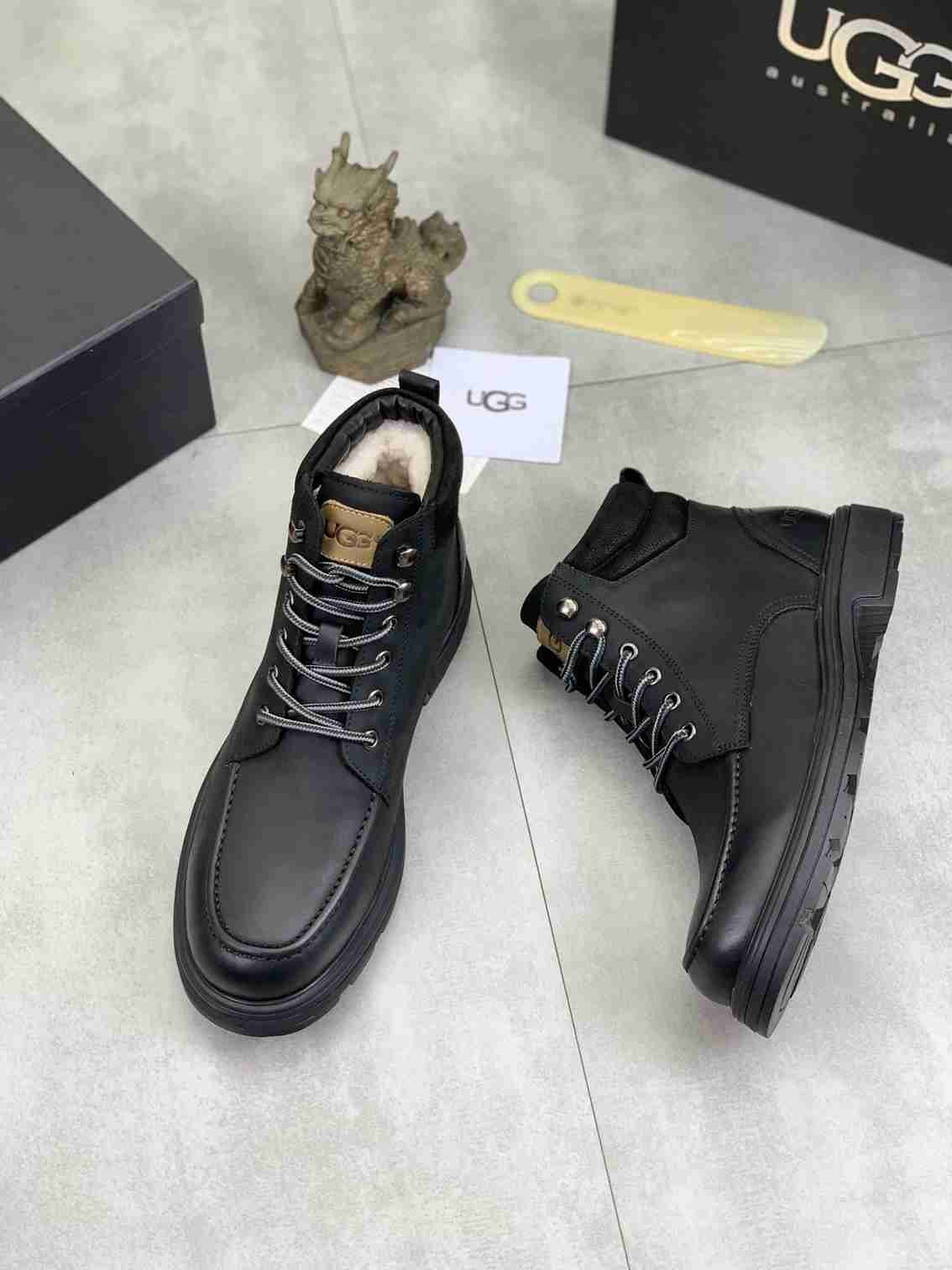UGG Men’s UGG-5877 Boots Colorway 3 1081340-3