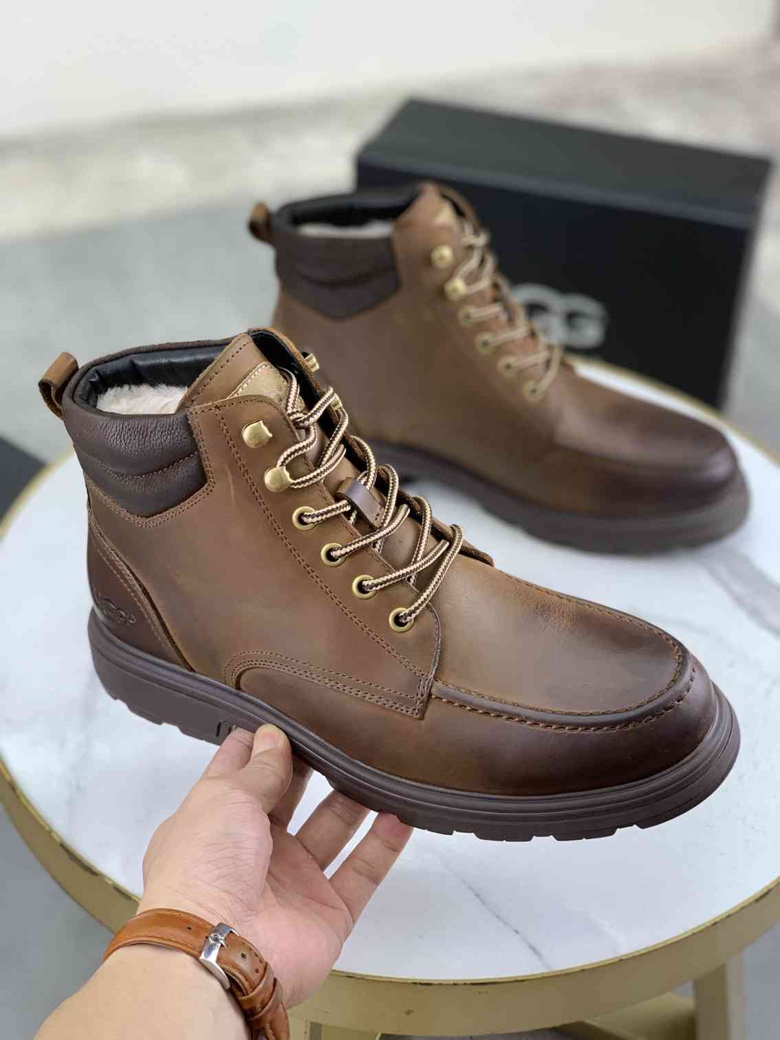 UGG Men’s UGG-5877 Boots Colorway 2 1081340-2